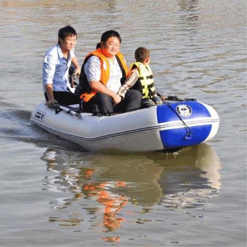 淮北景区游玩漂流船